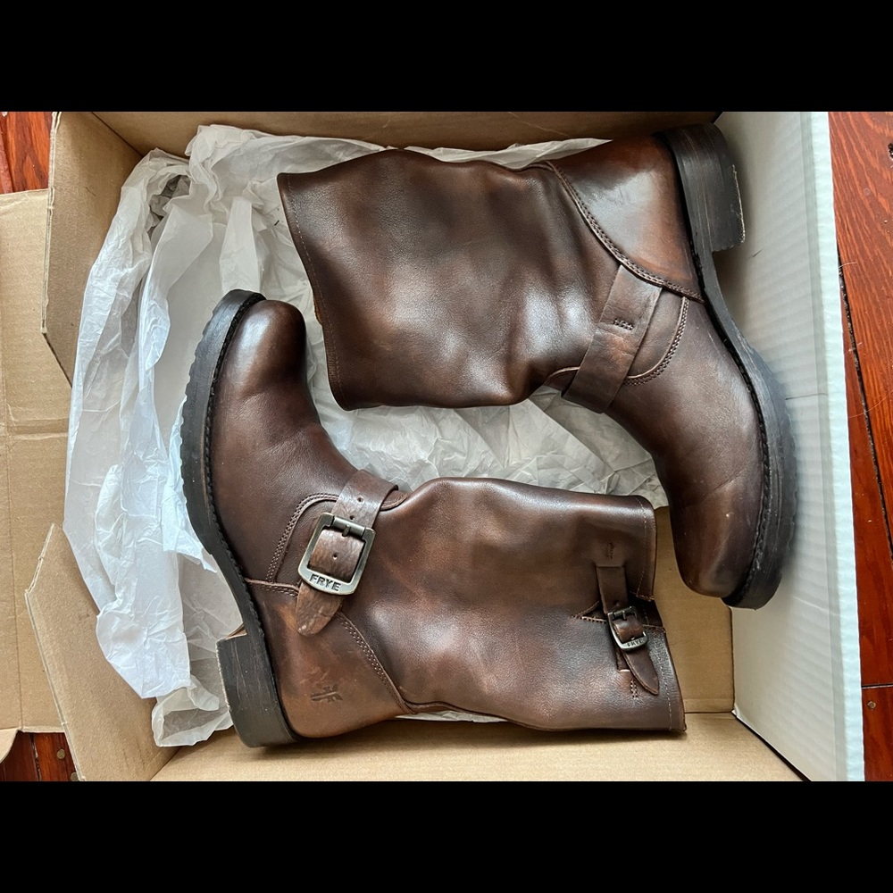 Frye Veronica Short Boots 7.5
